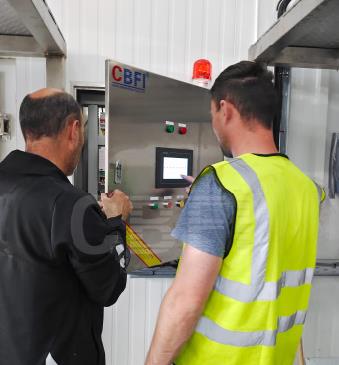 制冰機(jī)的設(shè)計(jì)通常考慮到用戶的多樣化需求