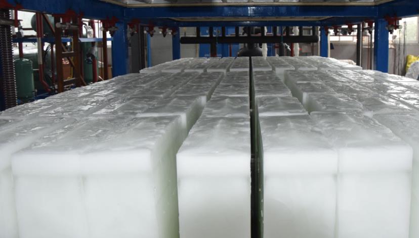 制冰機(jī)半天才制一塊冰是怎么回事?