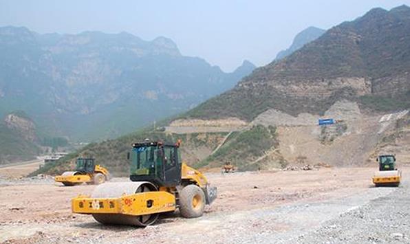 工業(yè)廠房降溫設備 工業(yè)廠房降溫設備