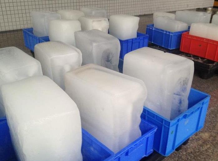 工業(yè)制冰機(jī)5噸的多少錢(qián) 工業(yè)制冰機(jī)5噸的多少錢(qián)