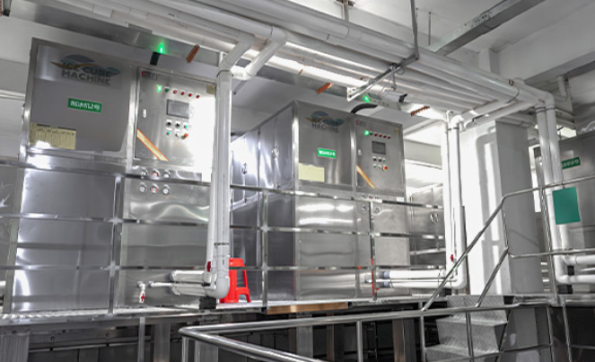 方冰機(jī) 方冰機(jī)